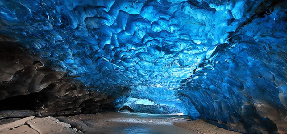 kamchatka ice cave